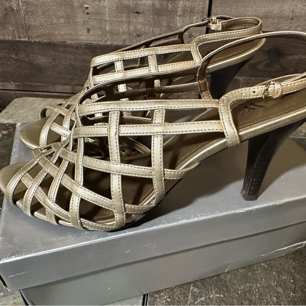 Worthington Jocelyn Gold heels